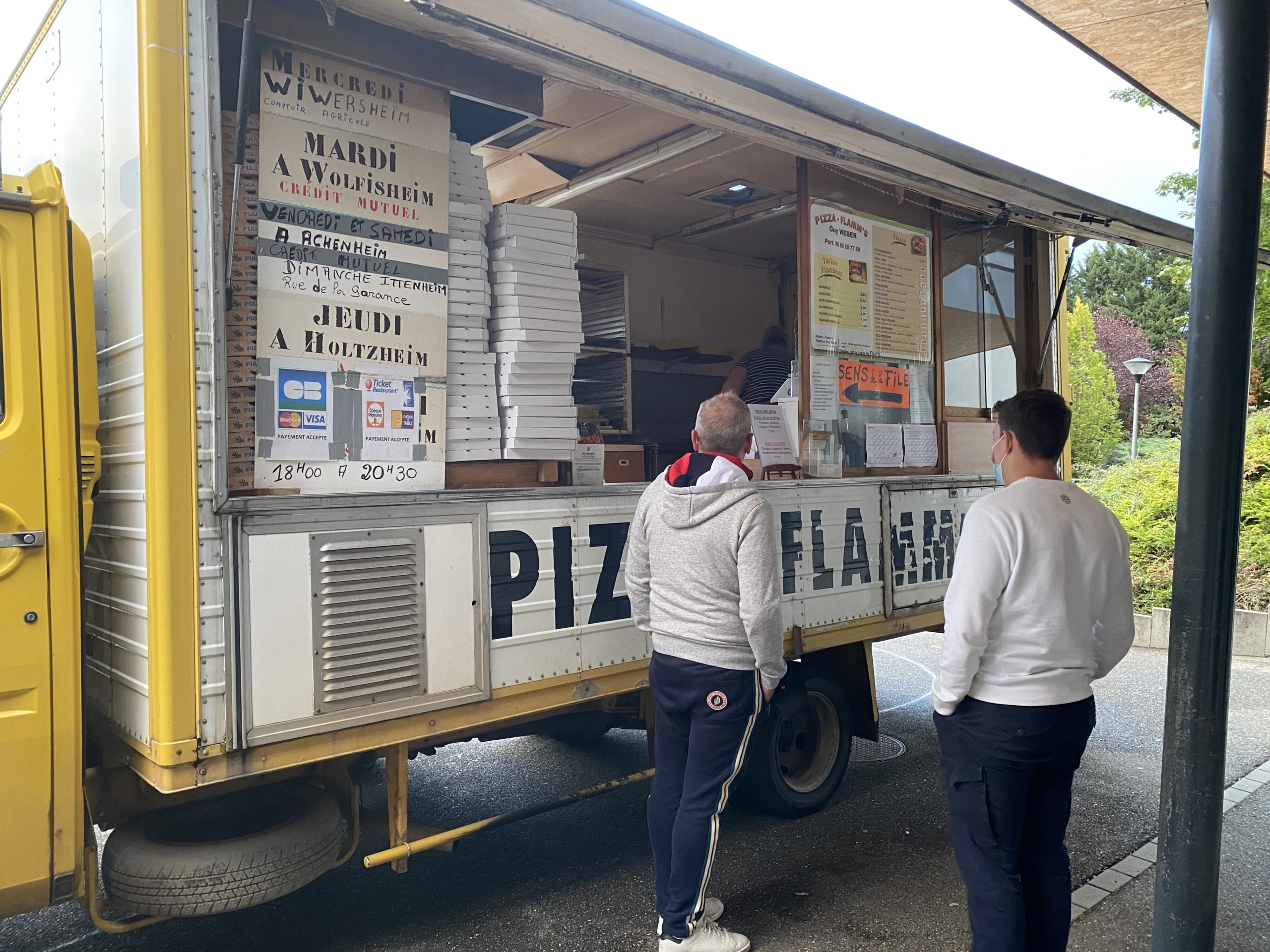 FOODTRUCK-PIZZA